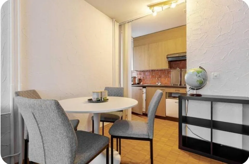 5-Mins Walk To Zurich Main Station - City Center 0*,  Switzerland