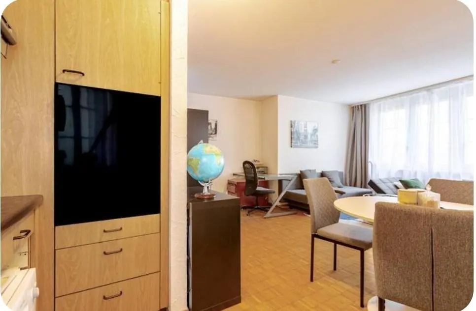5-Mins Walk To Zurich Main Station - City Center Switzerland