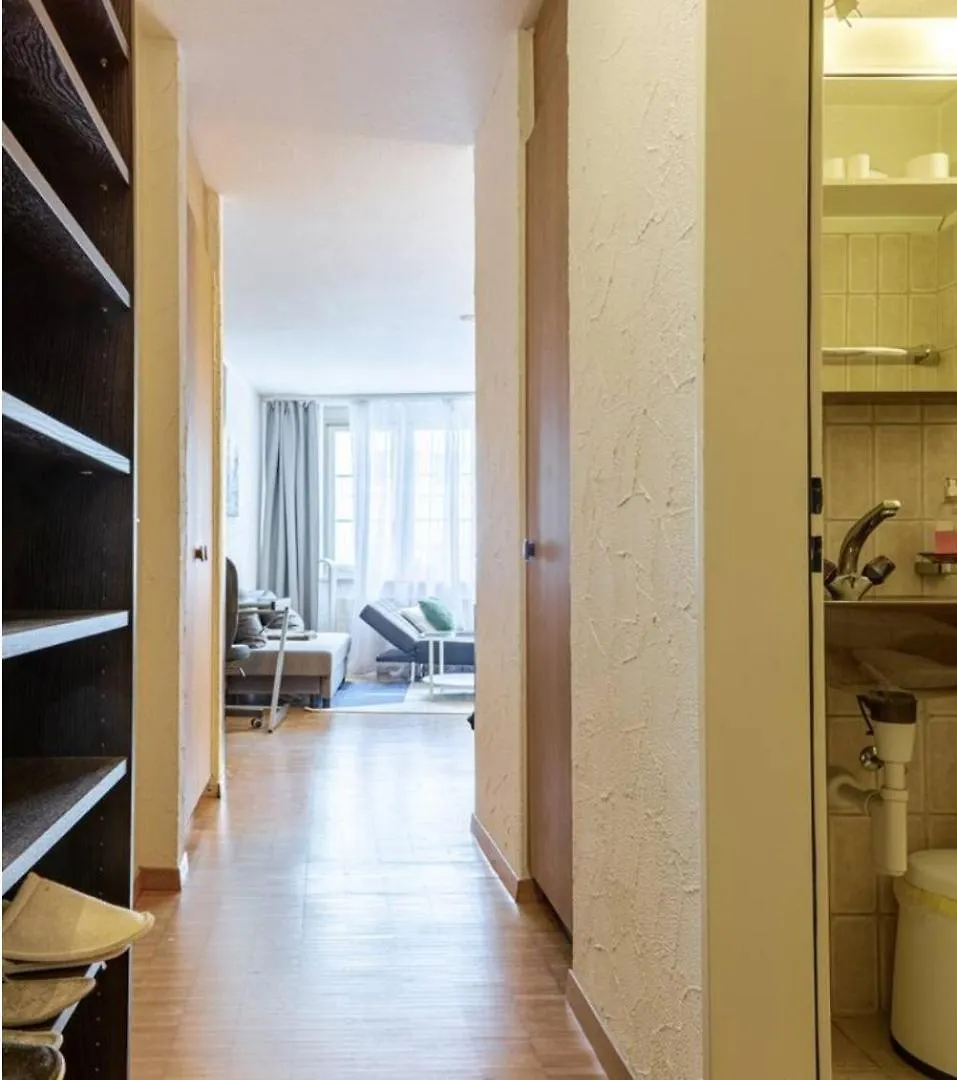 Apartment 5-Mins Walk To Zurich Main Station - City Center